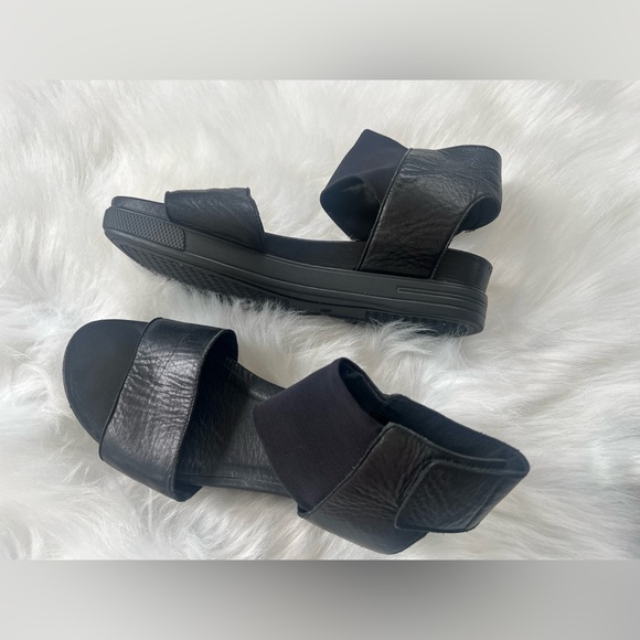 Eileen Fisher Soft Black Leather Sport Sandals Flats, Mesh & Velcro Straps, 7.5 - Picture 1 of 9